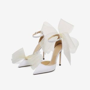 Bridal shoes with bows!